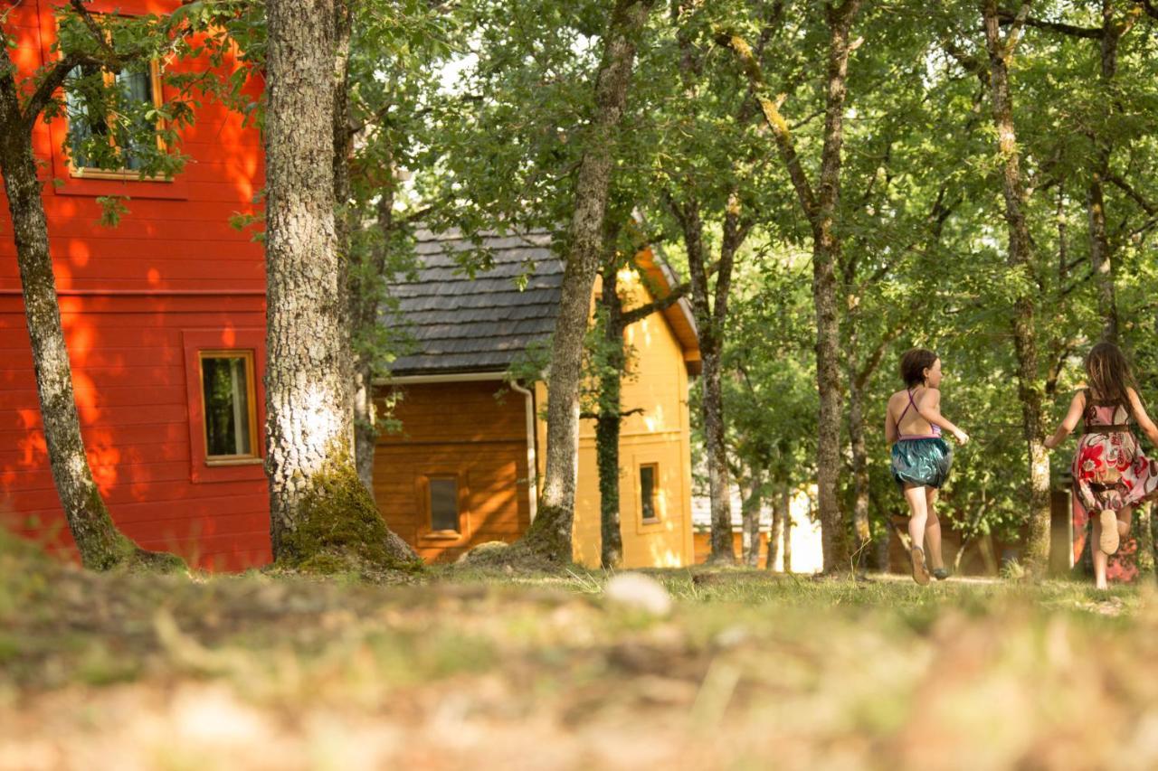 Le Bois De Faral Hotell Le Bastit Exteriör bild