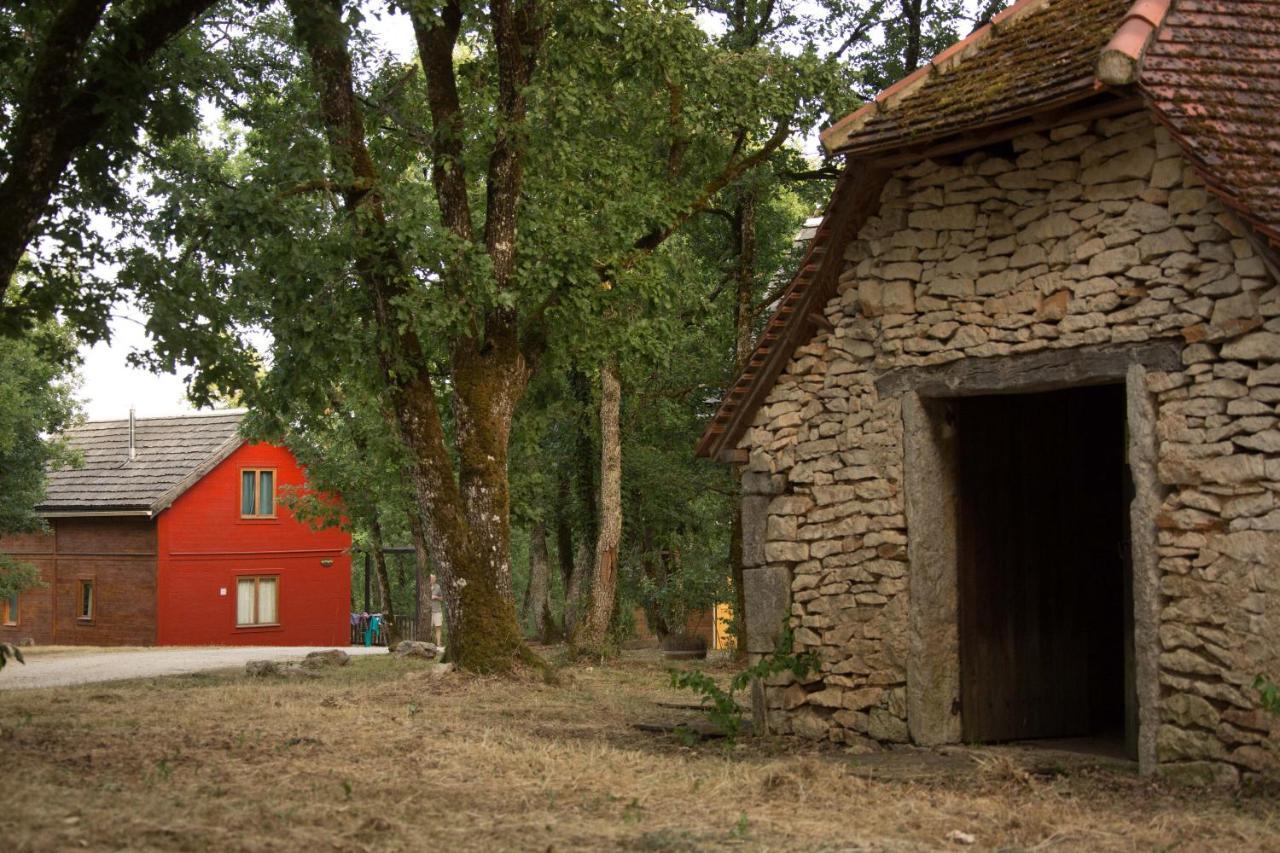 Le Bois De Faral Hotell Le Bastit Exteriör bild