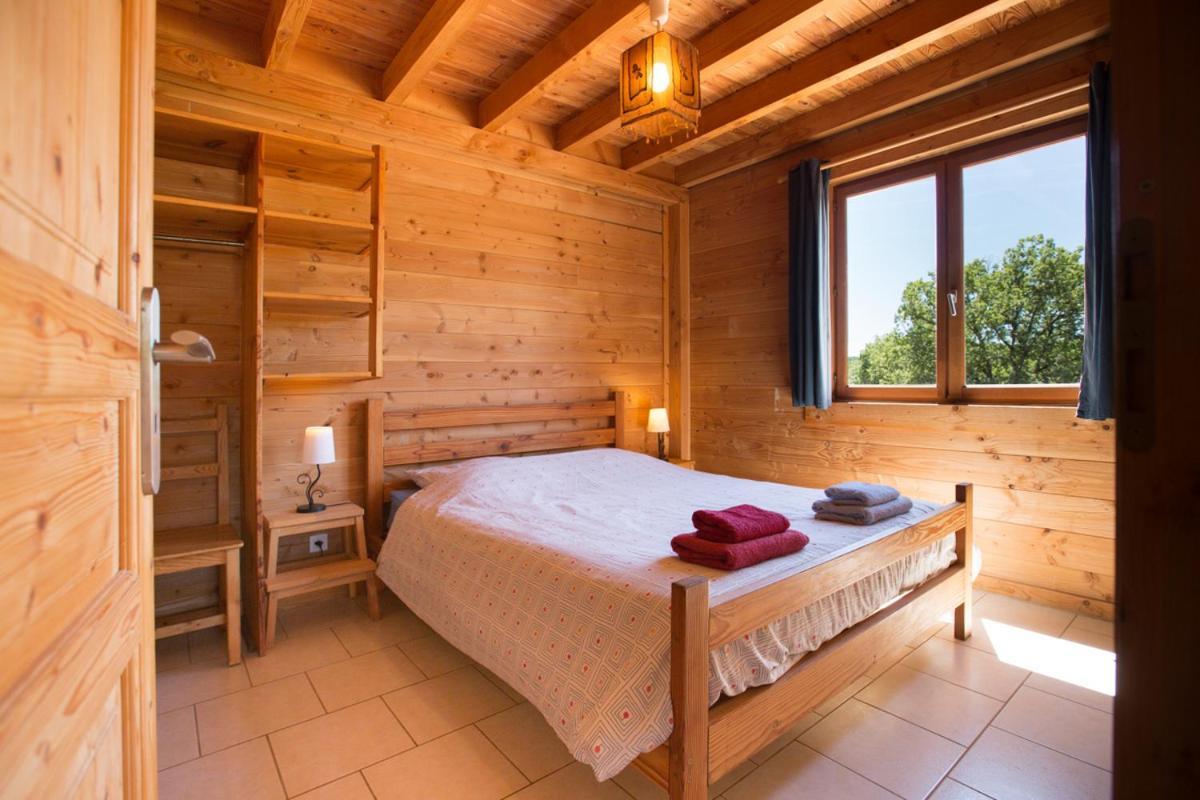 Le Bois De Faral Hotell Le Bastit Exteriör bild