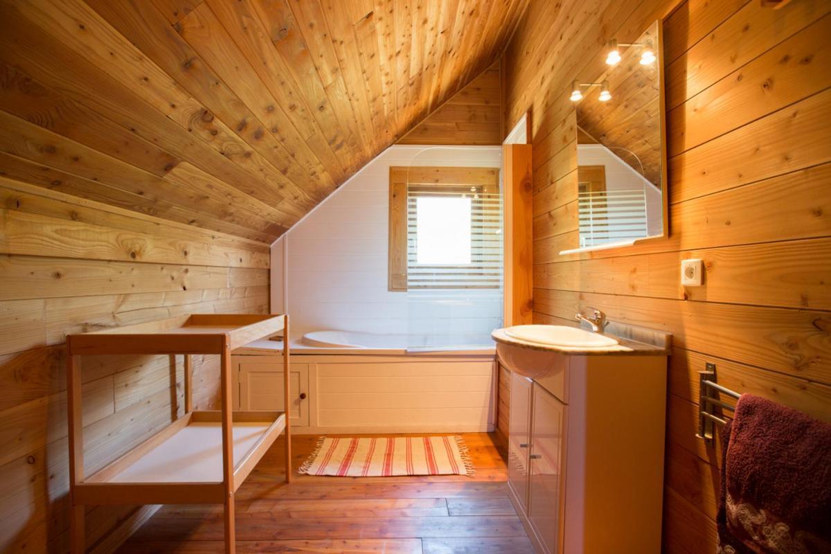 Le Bois De Faral Hotell Le Bastit Exteriör bild